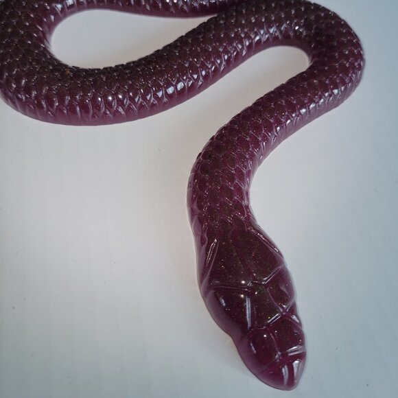 SNAKE winder PURPLE Resin Figurine NEW collectible animal reptile HANDMADE CAMP - Picture 2 of 3